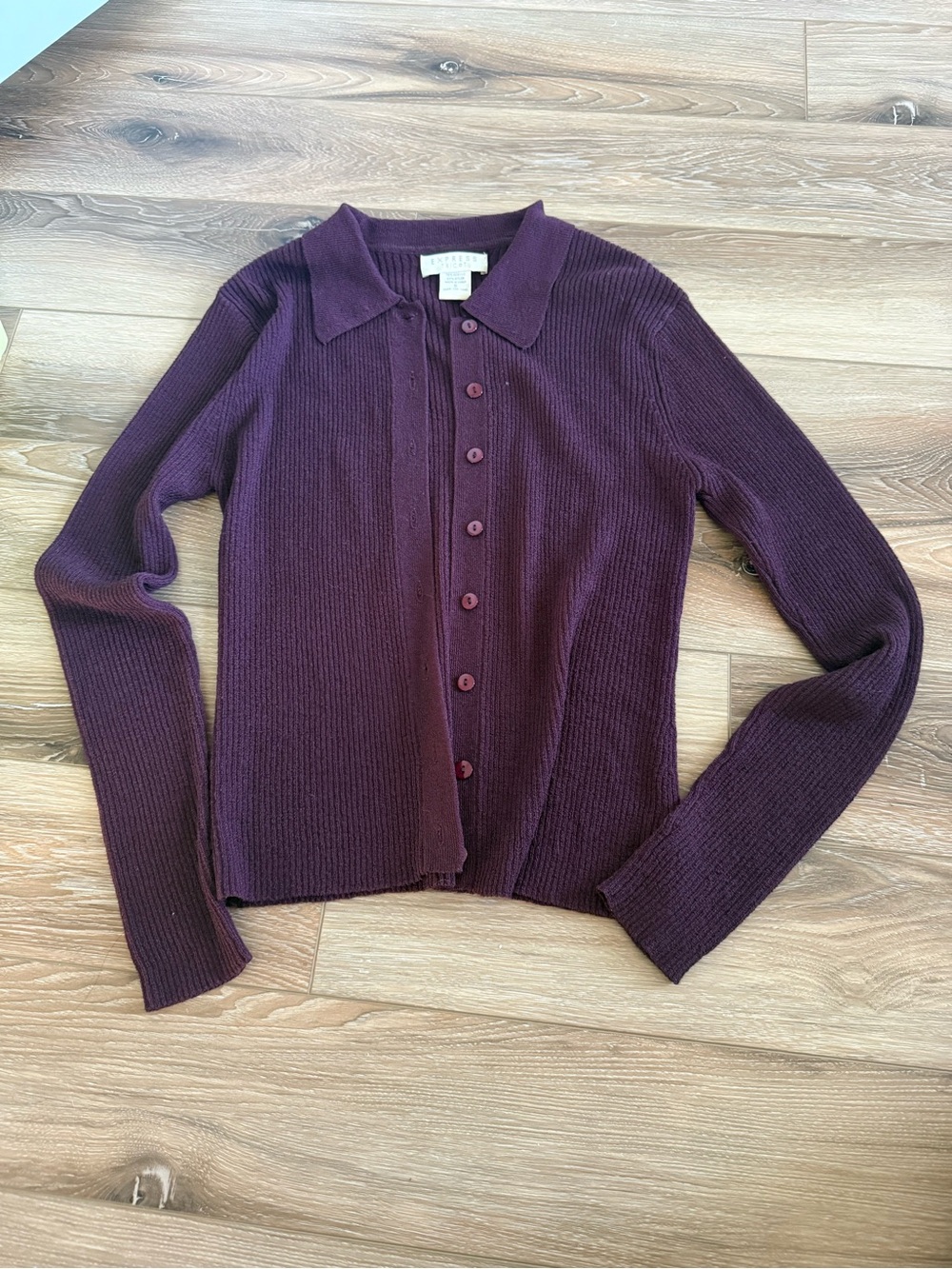 Vintage Express Tricot Ribbed Button-Front Cardigan in Plum